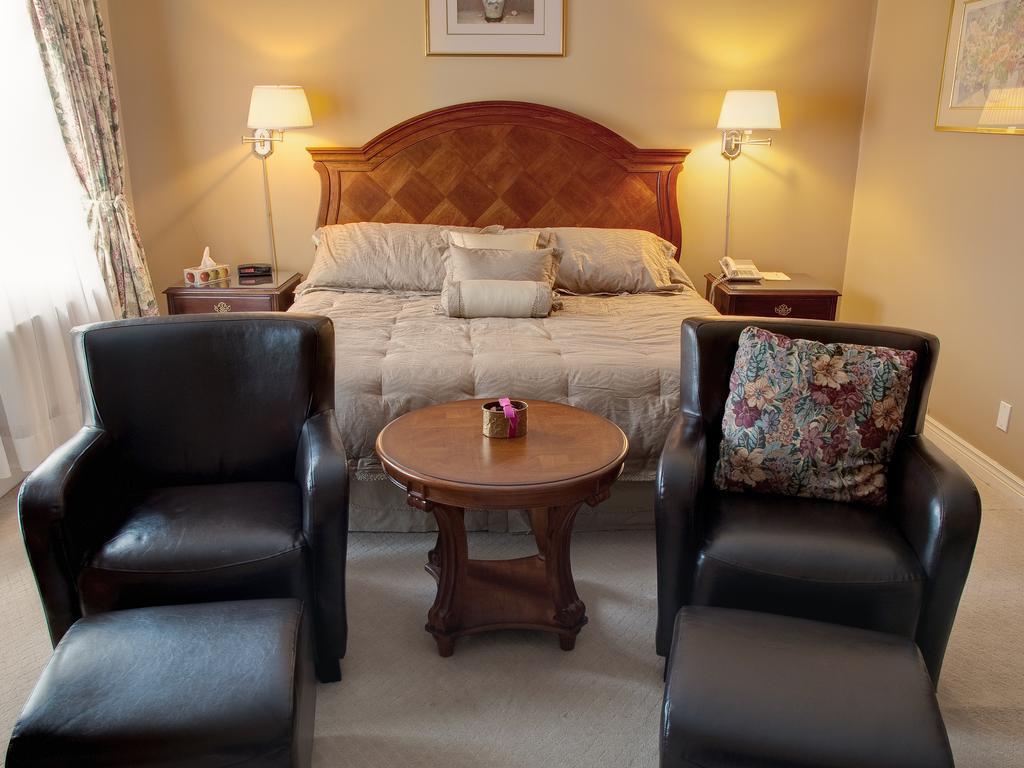 The Woodlawn Inn Кобург Екстериор снимка