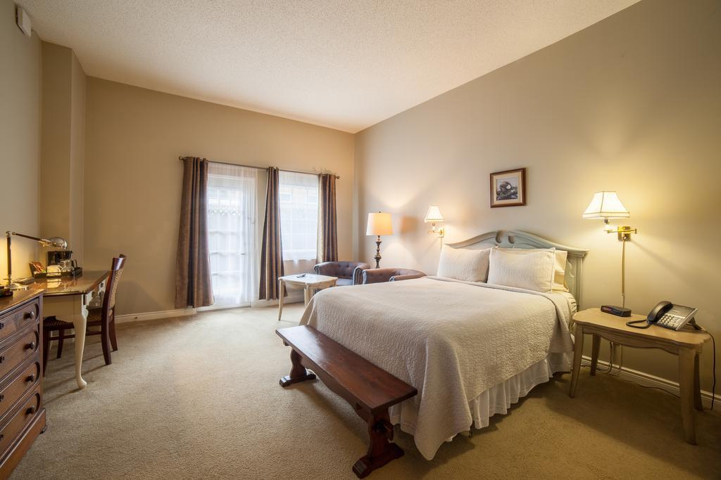 The Woodlawn Inn Кобург Екстериор снимка